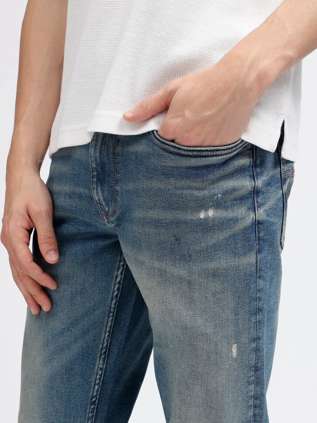 Iconic Men Blue Washed Mid-Rise Slim Fit Jeans