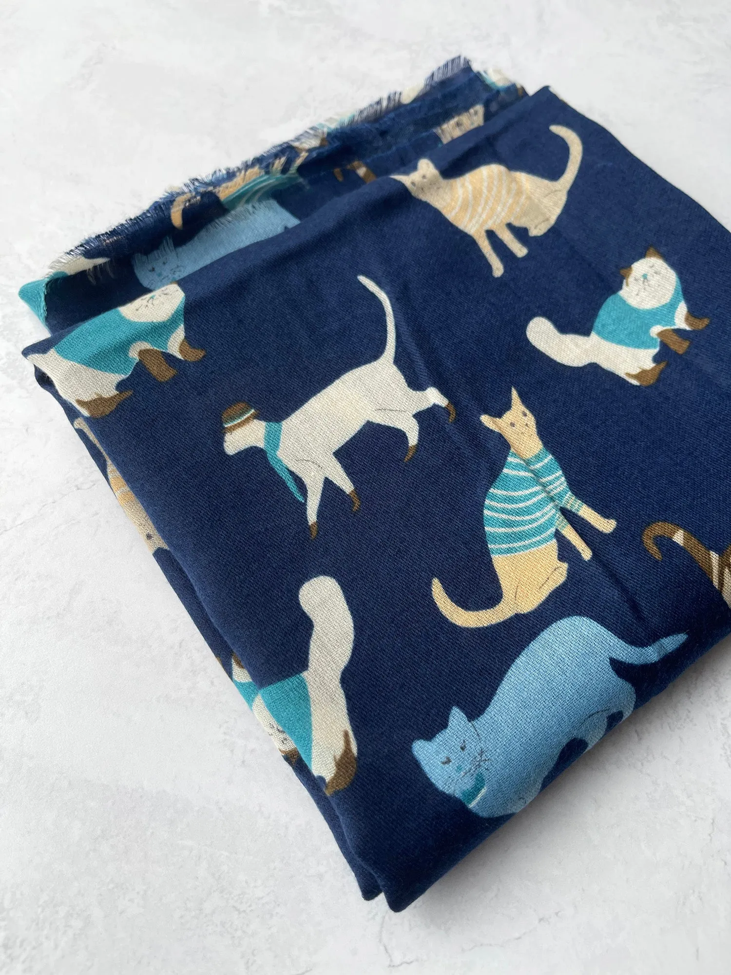 LIGHTWEIGHT BLUE SCARF WITH CATS