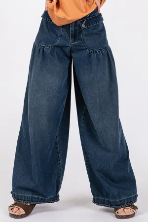 Mid-Rise Cargo Jeans with Pockets