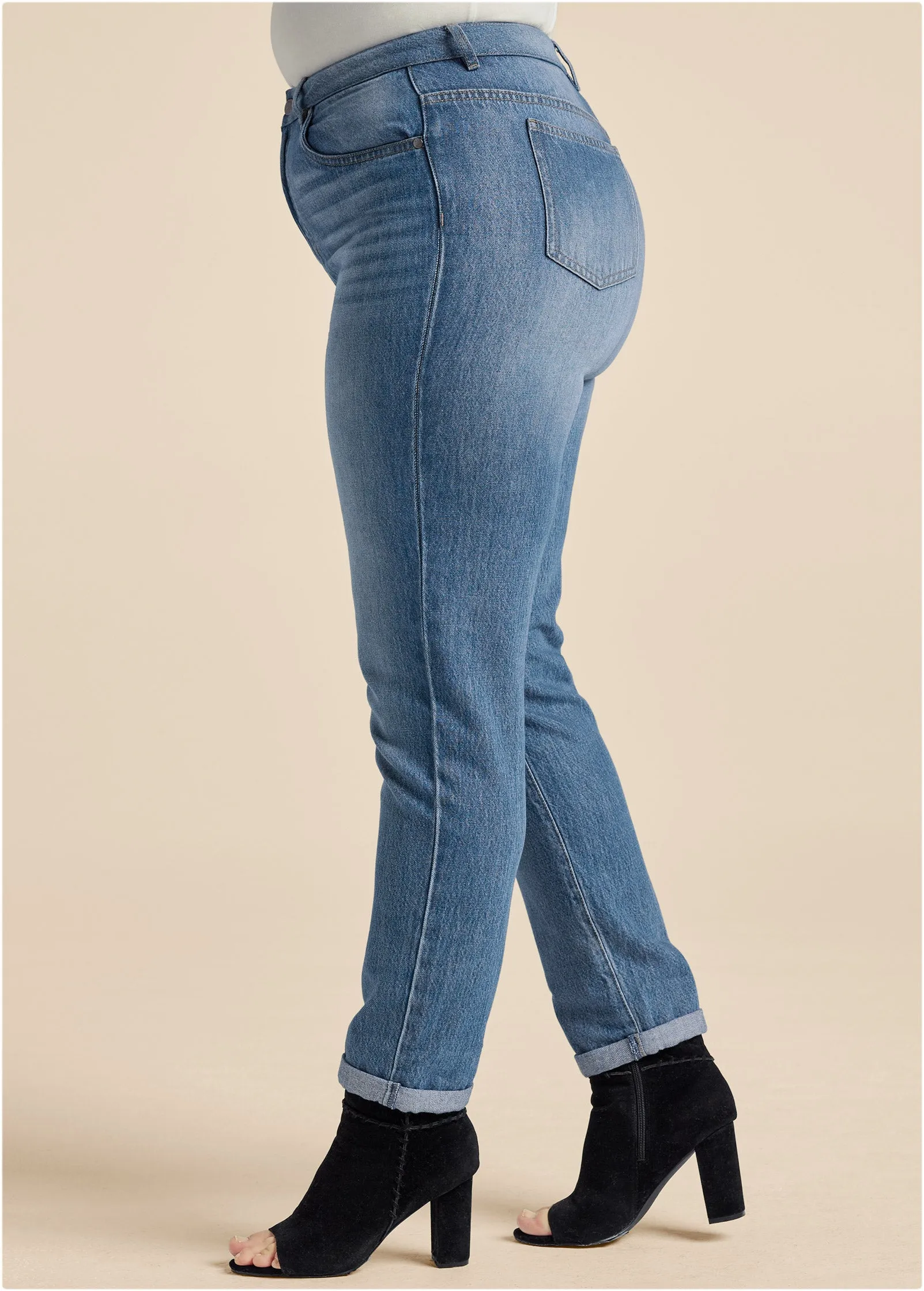 Relaxed Straight Jeans With Cuff - Medium Wash